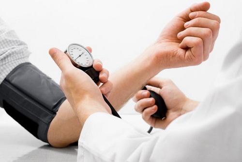 Những người bị bệnh huyết áp nên ăn rau dền.
